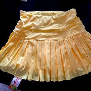 Women’s athletic skirt